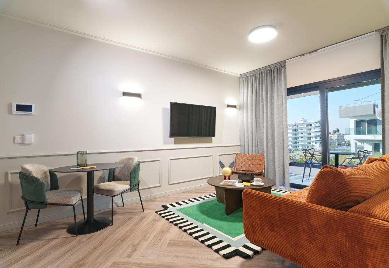 Liv The City Suites Adults Only ลาร์นาคา ภายนอก รูปภาพ