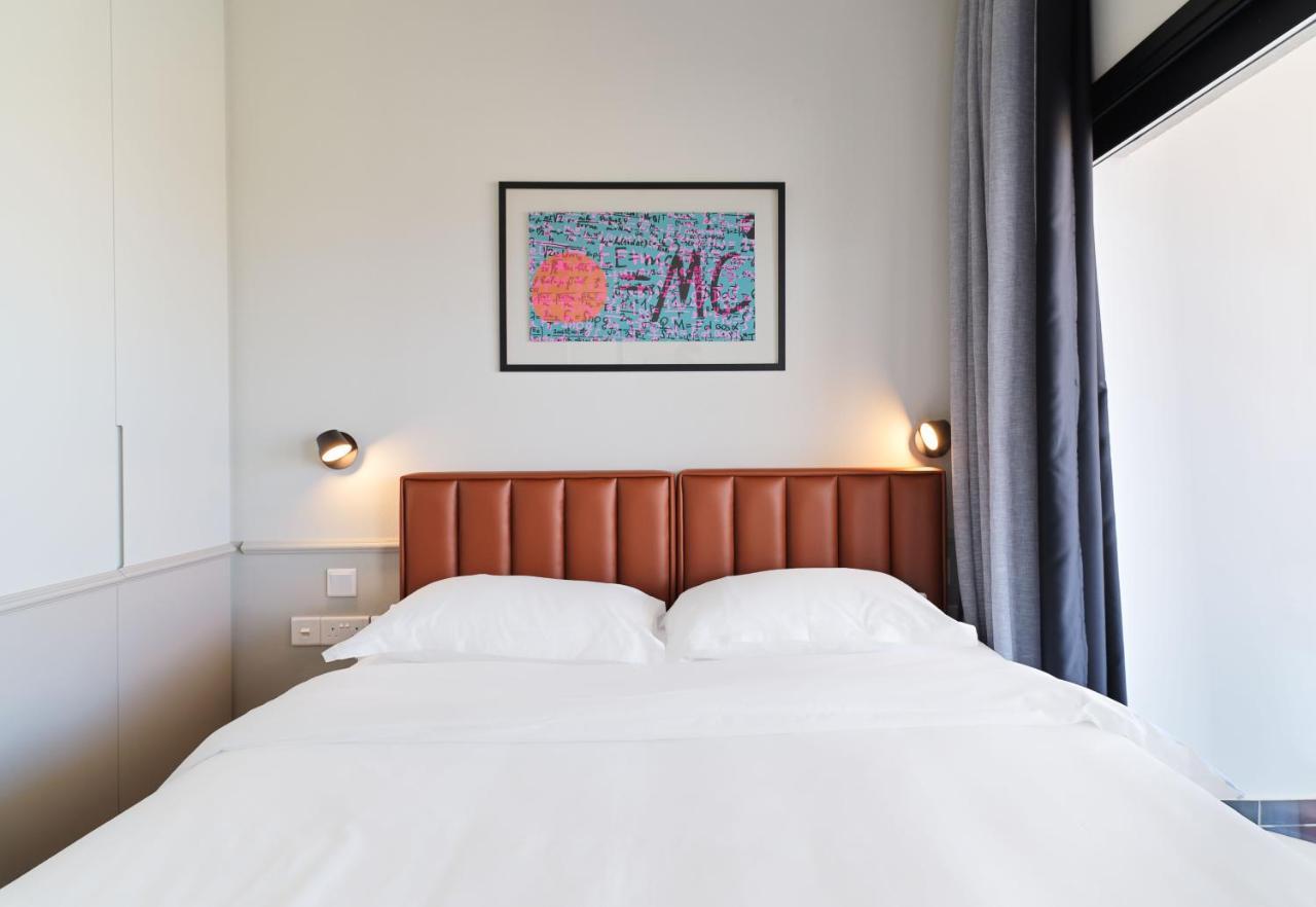 Liv The City Suites Adults Only ลาร์นาคา ภายนอก รูปภาพ