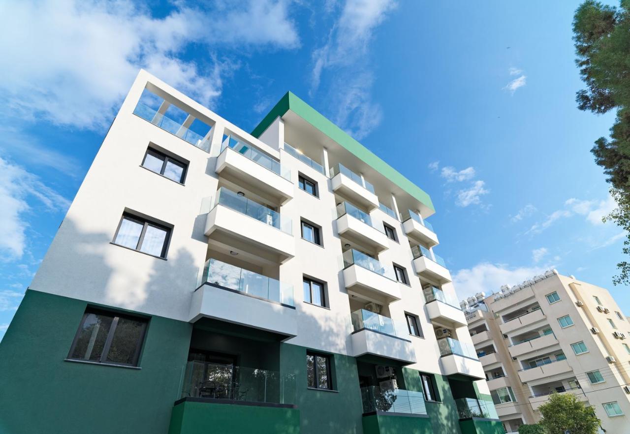 Liv The City Suites Adults Only ลาร์นาคา ภายนอก รูปภาพ