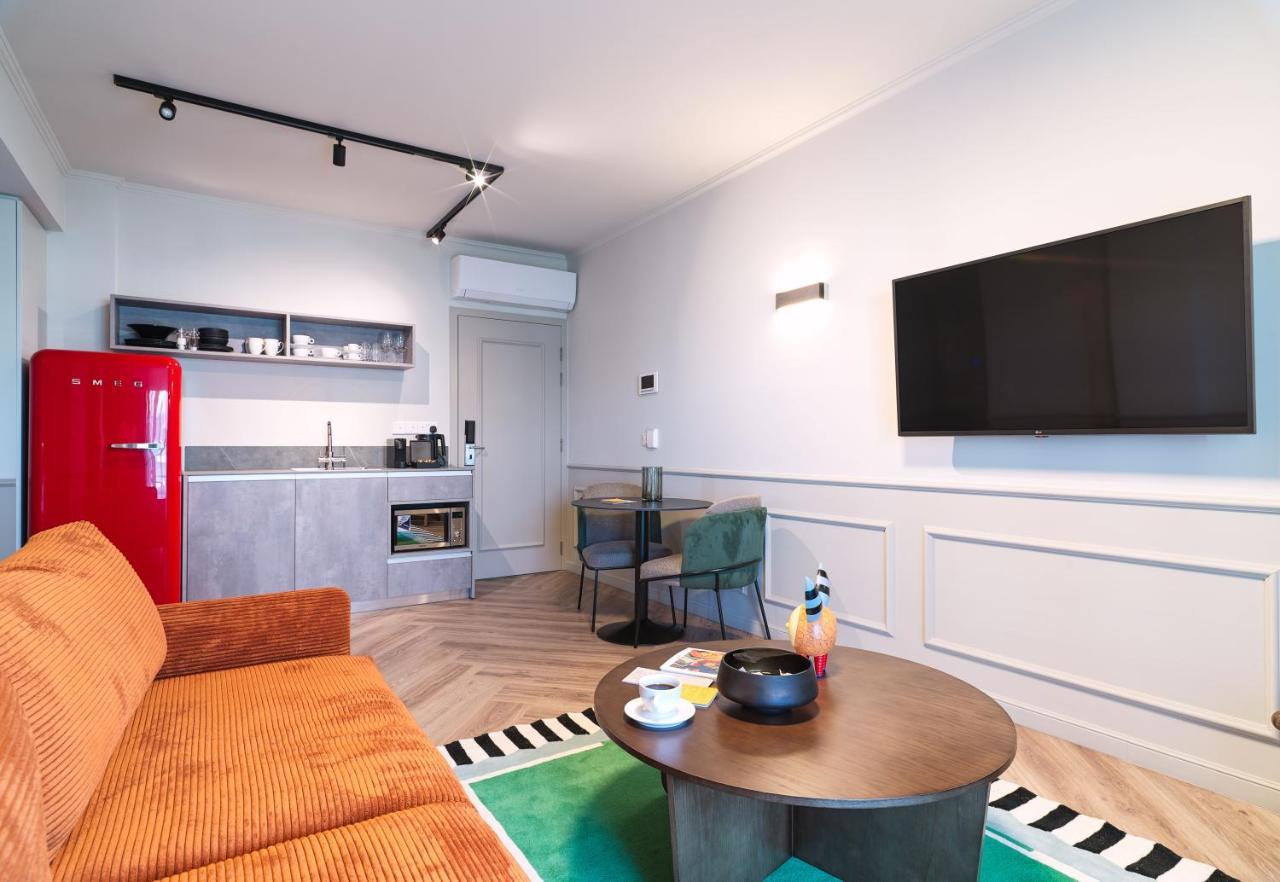 Liv The City Suites Adults Only ลาร์นาคา ภายนอก รูปภาพ
