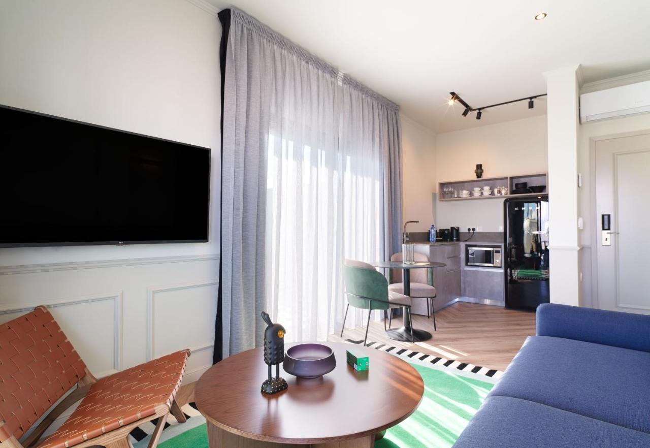 Liv The City Suites Adults Only ลาร์นาคา ภายนอก รูปภาพ