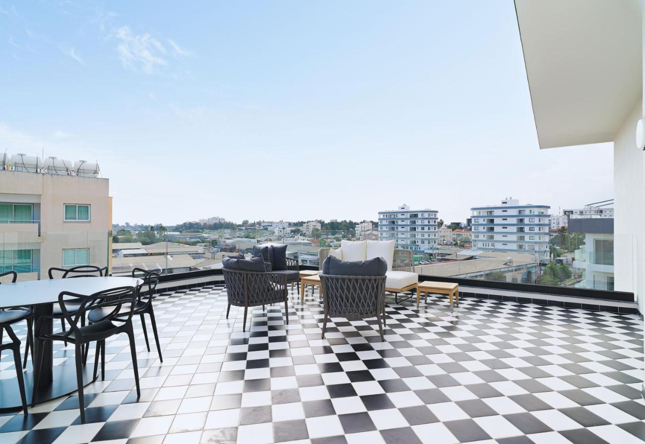 Liv The City Suites Adults Only ลาร์นาคา ภายนอก รูปภาพ